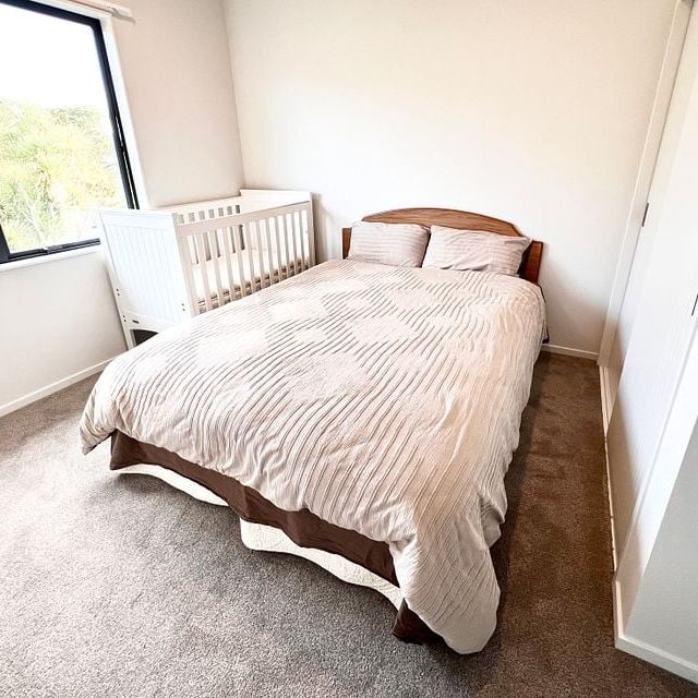 Stylish 3BR New Lynn Haven w/ Balcony! - Photo 1