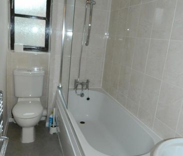 2 bedroom semi-detached house to rent - Photo 4