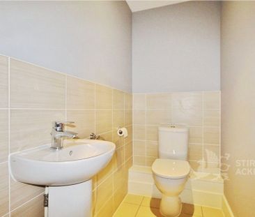 Pretoria Road, Chertsey, Surrey, KT16 9AZ - Photo 6