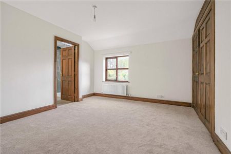 6 bedroom barn conversion to rent - Photo 2