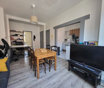 Location Appartement 2 pièces 42m² - Photo 1