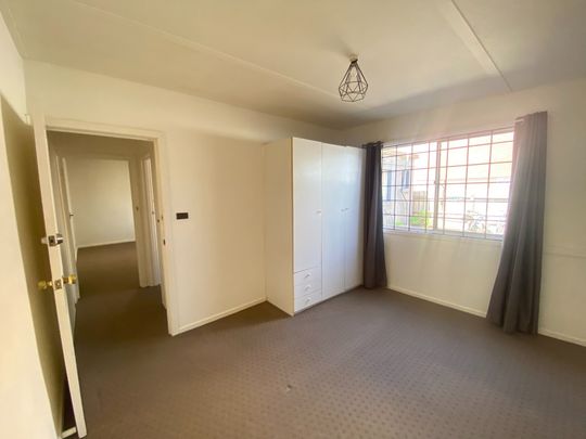 12A Church Street, BAYSWATER - Photo 1