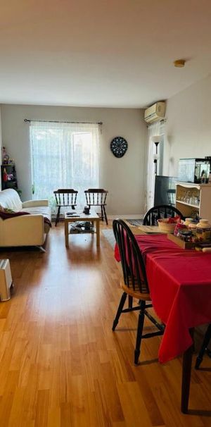 Pet Friendly 2bedroom 1bathroom - Photo 1