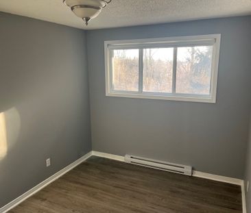 For Lease - 750 NOTRE DAME Street Unit# 4, Russell, Ontario - Photo 5