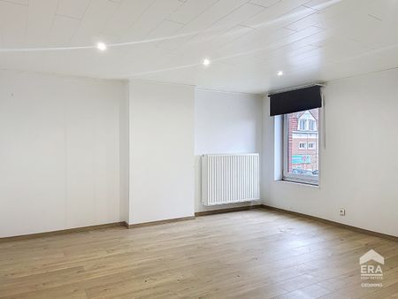 DUPLEX MET 4 SLAAPKAMERS IN HET CENTRUM VAN GENAPPE - Photo 2