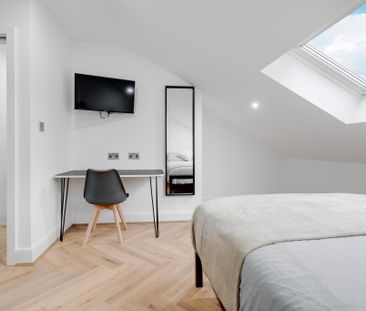 6 bedroom house to rent - Photo 2