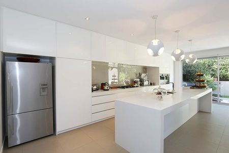 10 Heysham Way, Templestowe - Photo 2