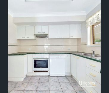 QUALITY 4 BEDROOM FAMILY HOME | SIDE ACCESS | QUIET CUL-DE-SAC! - Photo 5