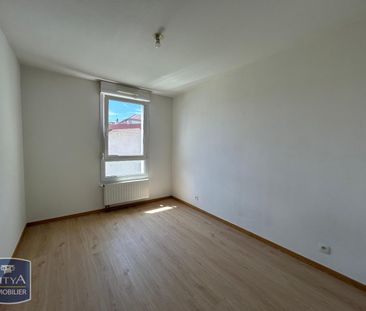 Location Appartement 3 pièces 65m² ST DIE DES VOSGES 88100 - Photo 3