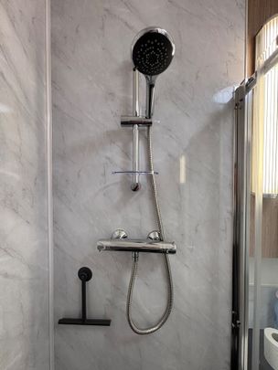 Studio Flat, Mayfield Road, W12 - Photo 1