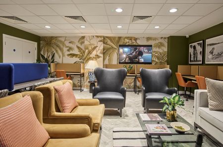 Room in a Shared Flat, London, E6 - Photo 2