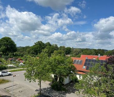 3‑Zim­mer-Woh­nung mit Bal­kon und sepa­ra­tem Tief­ga­ra­gen­stell... - Photo 5