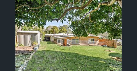 Charming Mount Lofty Home - Photo 5