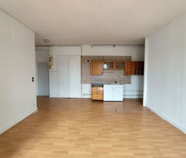 Location Appartement 3 pièces 64m² CHAVANAY 42410 - Photo 5