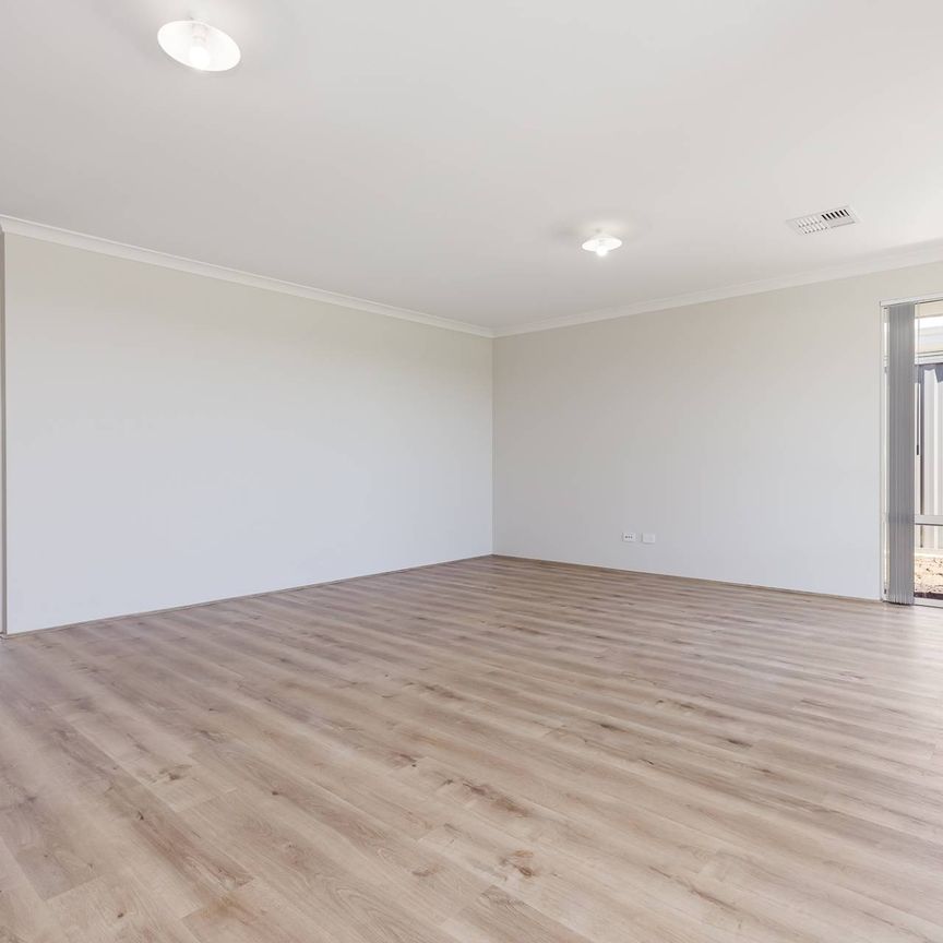 Stylish Comfort Near the Coast - Photo 1