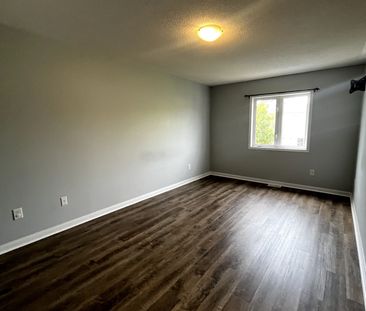 For Lease - 116 Maplewood Drive Unit# Unit 1, Essa, Ontario - Photo 3