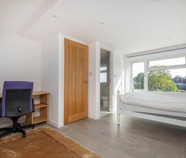 5 bedroom semi-detached house to rent - Photo 4