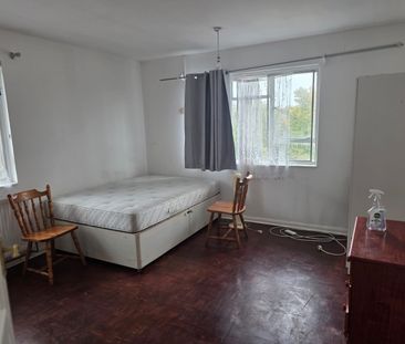 2 Bed Flat, The Paddocks, HA9 - Photo 5