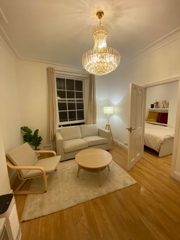 1 Bed Flat, Second Floor, W2 - Photo 2