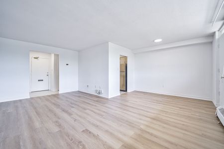 For Lease - 2000 Sheppard Avenue Unit# 1208, Toronto, Ontario - Photo 3