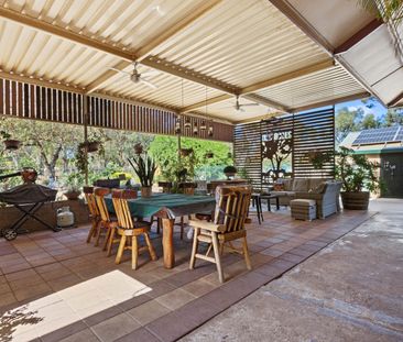 Tranquil Living In MacDonald Park! - Photo 4