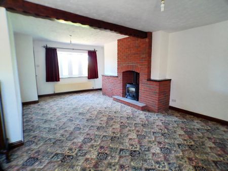 3 bedroom semi-detached house to rent - Photo 3