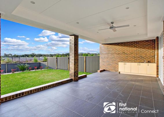 5a Blue Wren Way, 2155, Kellyville Nsw - Photo 1