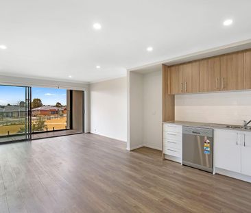 17 Bodega Walk, Brookfield VIC 3338 - Townhouse For Rent | Domain - Photo 1