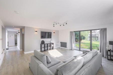 4 bedroom cottage to rent - Photo 3