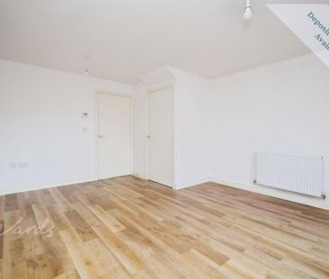 2 bedroom semi-detached house to rent - Photo 6