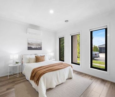 House So Nice, Even Your Plants Will Start Complaining if You Leave - Photo 6