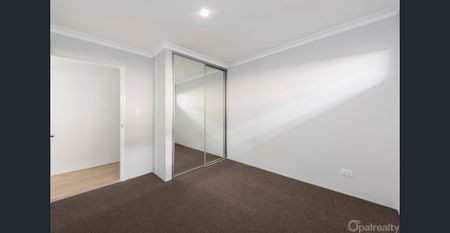 Fresh, Modern Living in the Heart of Karnup - Photo 2
