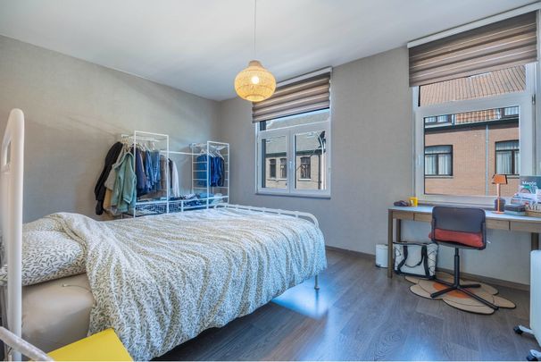 TE HUUR : Instapklare rijwoning met zonnige tuin te koop in Assebroek - Photo 1