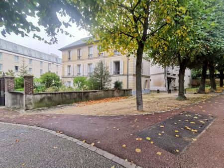 Appartement à louer, 2 pièces - Le Chesnay-Rocquencourt 78150 - Photo 4