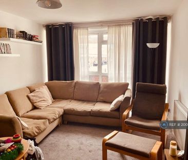 2 bedroom flat to rent - Photo 1