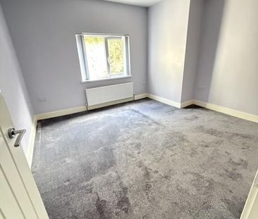 81 Chapel Street, Newry, BT34 2DP - Photo 2