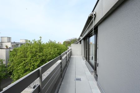 Sonnige 3,5-Zimmer-Dachwohnung Nähe der Langen Erlen - Photo 5