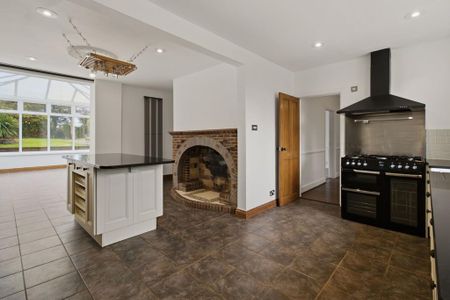 3 bedroom detached house to rent - Photo 4