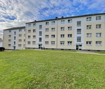 Gemütliche 2,5-Zi.-Wohnung mit Balkon! - Foto 3