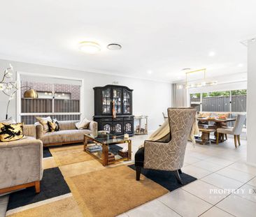Expansive Family Home with Solar and Battery For Rent ! - Photo 4