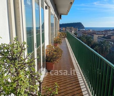 Trilocale in Affitto in Viale Campi Flegrei 28 a Napoli - Foto 1