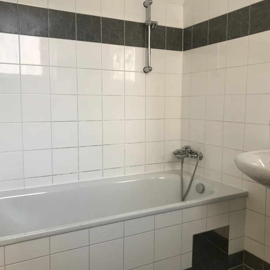 PERFEKTE LAGE 2 ZIMMERWOHNUNG AM HAUPTBAHNHOF! Viktorgasse 7/8 - Photo 1