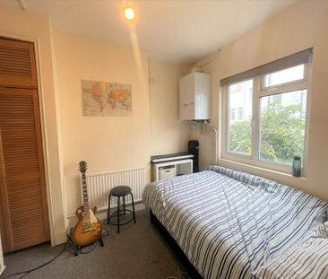 4 bedroom house to rent - Photo 3