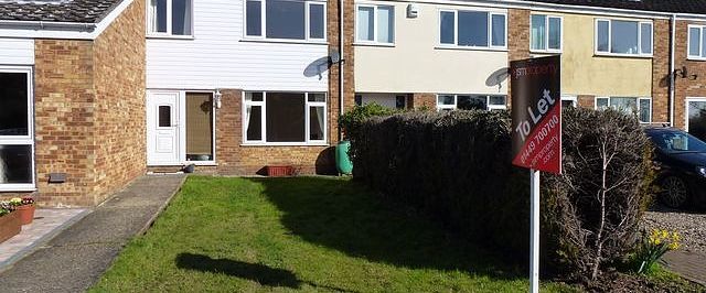 3 bedroom house to rent Forest Road, Onehouse, IP14 - Photo 1