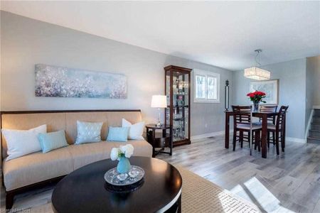 For Lease - 100 Larchwood Circle Unit# Upper, Welland, Ontario - Photo 3