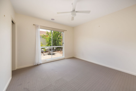 Stylish & Central! - Photo 2