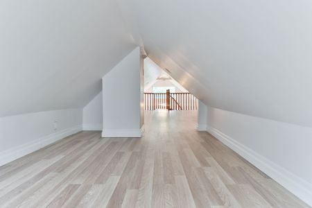 For Lease - 212 Coxwell Avenue, Toronto, Ontario - Photo 3