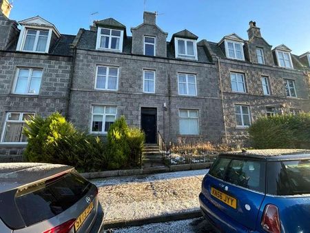 Menzies Road, Torry, Aberdeen, AB11 - Photo 3