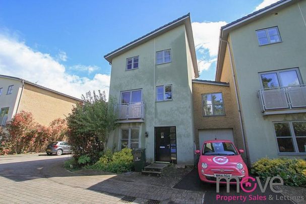 1 bedroom in a house share to rent - Photo 1