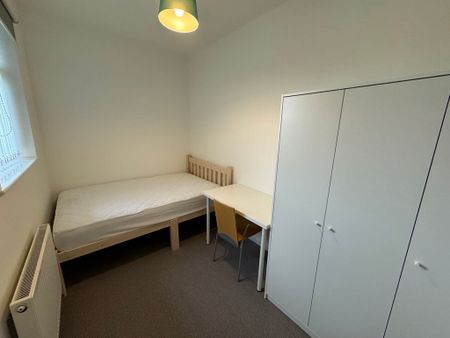 Lady Road, Burton Stone Lane - P11045 - Photo 3